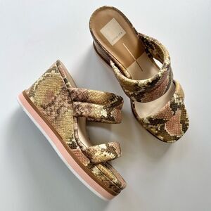 Dolce Vita Osiris Dark Sand Snakeskin Print Stella Wedge Sandal Tan & Pink 9.5